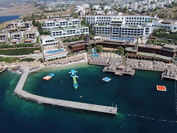 DELTA BEACH HOTEL